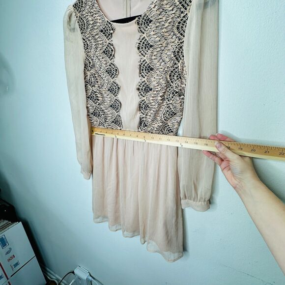 Pins and Needles Rose Tyrie and Black Lace Long Sleeve Lined Gauze Mini Dress 0 - Picture 7 of 14